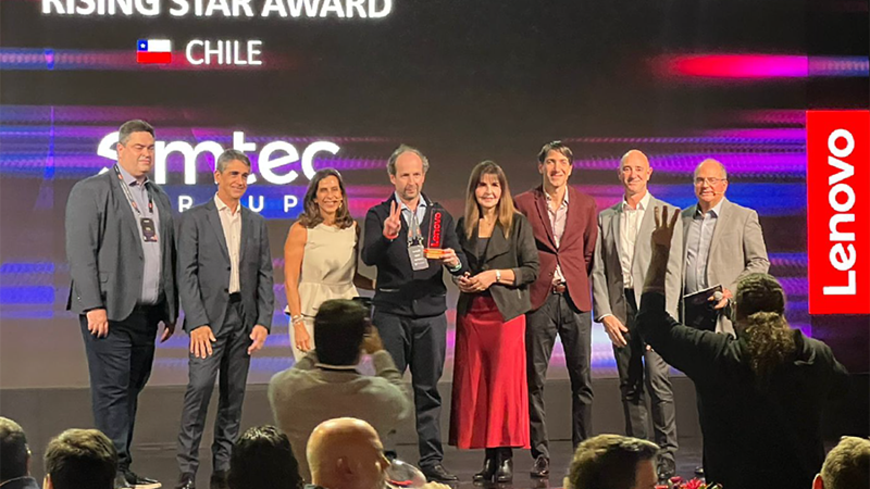 Emtec Group - Premio Rising Star Award Lenovo 25